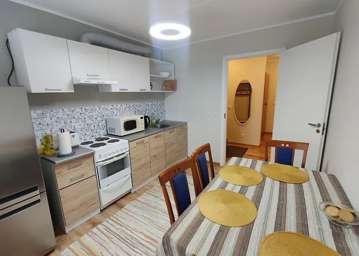 Cozy Next To Harbor *